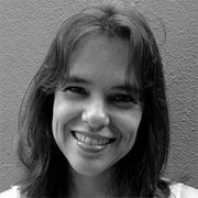 Valéria Macedo